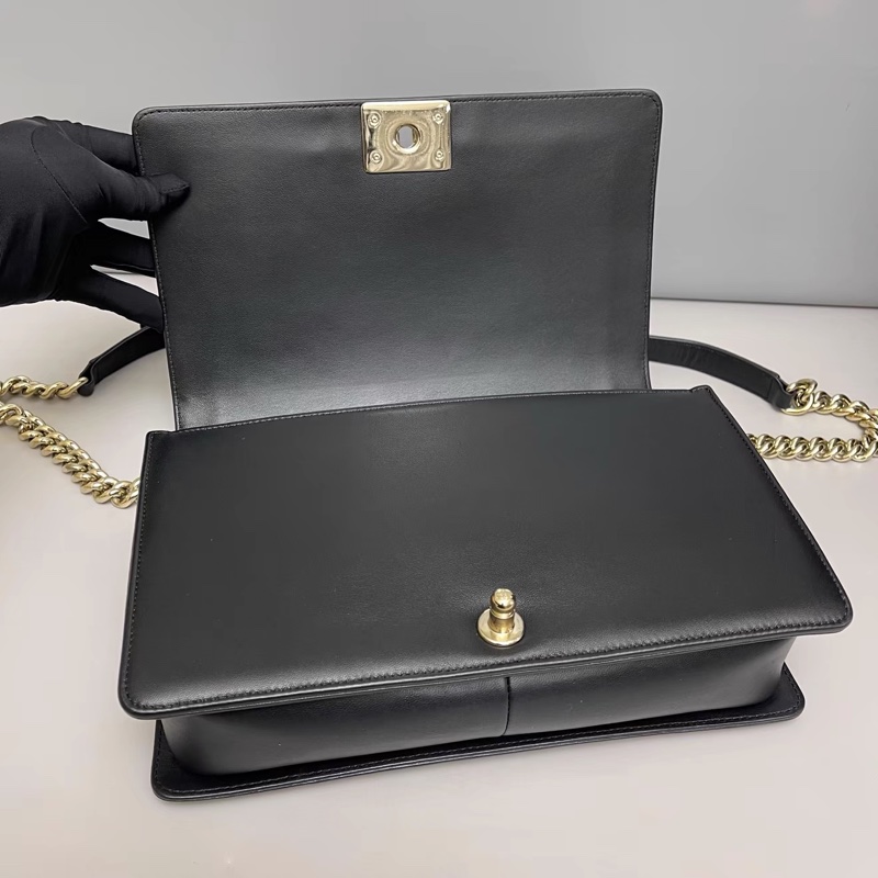 #大全配🈶購證 #近新閒置 香奈兒黑金leboy28 #櫃上漲到2️⃣8️⃣萬-8