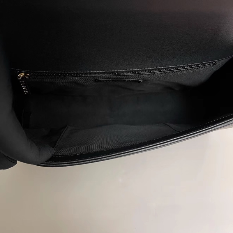 #大全配🈶購證 #近新閒置 香奈兒黑金leboy28 #櫃上漲到2️⃣8️⃣萬-9