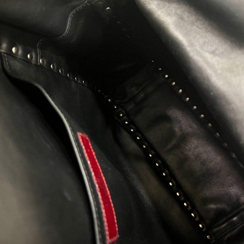 東區正精品㊣VALENTINO GARAVANI 黑色拚白色小牛皮鉚釘雙層拉鍊後背包 RZ4807-3