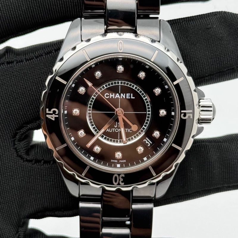 #專櫃近4️⃣0️⃣萬 #配件齊 香奈兒黑色J12 38mm滿鑽自動機械錶-14