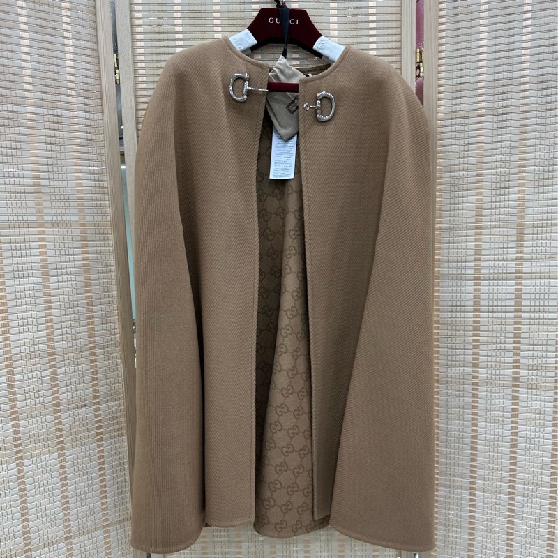Gucci斗篷，可以雙面穿的駝色羊毛羊絨混紡的時髦精終極武器 全新吊牌在 40碼-0