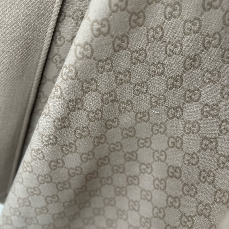Gucci斗篷，可以雙面穿的駝色羊毛羊絨混紡的時髦精終極武器 全新吊牌在 40碼-3