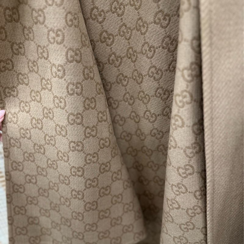 Gucci斗篷，可以雙面穿的駝色羊毛羊絨混紡的時髦精終極武器 全新吊牌在 40碼-4