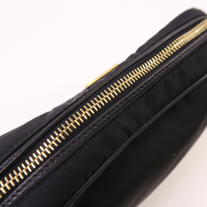 PRADA 尼龍Shoulder Bag金扣肩背袋-16