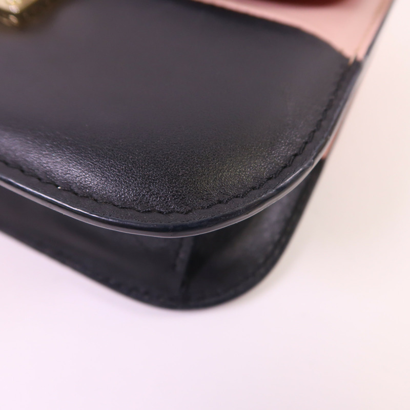 Valentino 牛皮皮革Garavani Glam Lock金扣鏈帶肩背袋-8