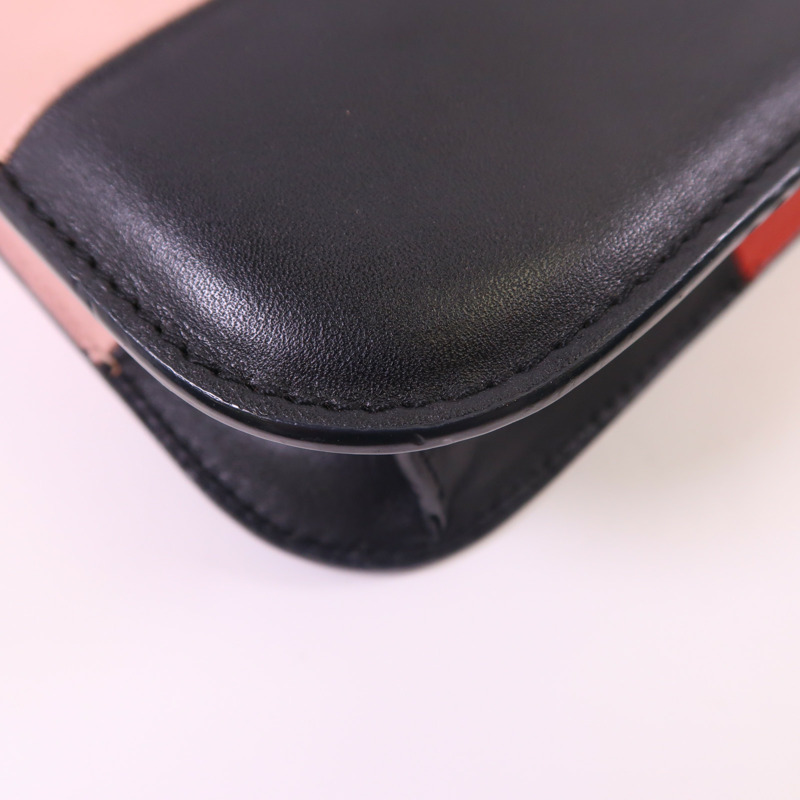 Valentino 牛皮皮革Garavani Glam Lock金扣鏈帶肩背袋-11