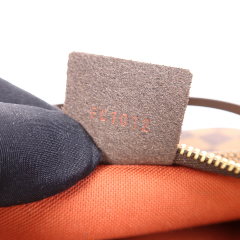 LOUIS VUITTON Damier Pochette Accessories金扣肩背袋-7