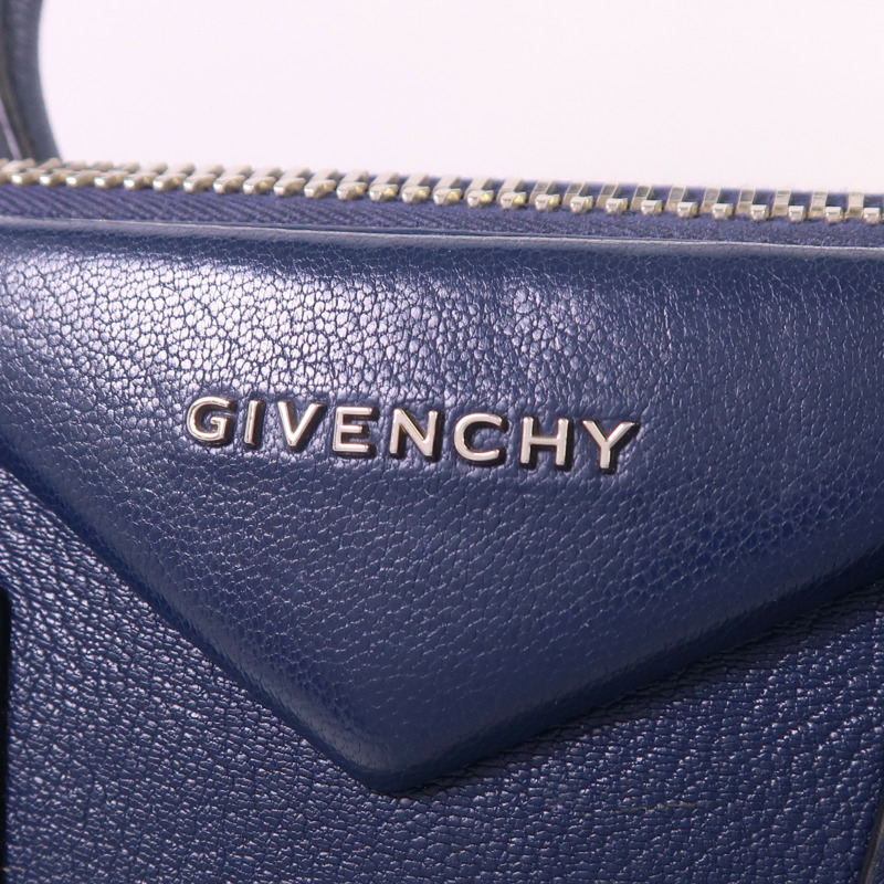 GIVENCHY 牛皮皮革Antigona Small銀扣手挽肩背兩用袋-9