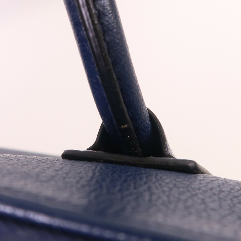 GIVENCHY 牛皮皮革Antigona Small銀扣手挽肩背兩用袋-19