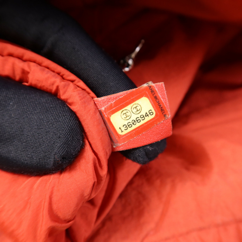 CHANEL 尼龍Coco CoCoon銀扣手挽袋-7