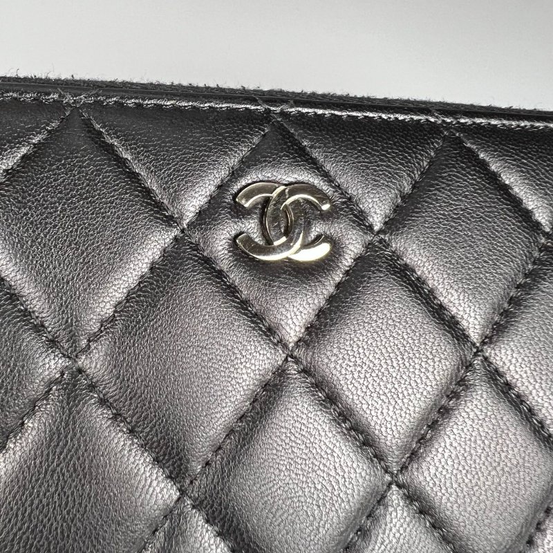 CHANEL 菱格紋ㄇ拉萬用夾 黑銀 15開-8