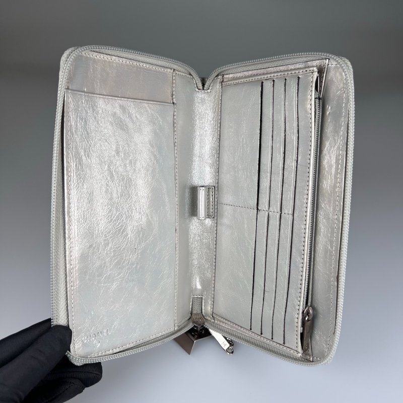 CHANEL 菱格紋萬用夾 銀色 12開-5