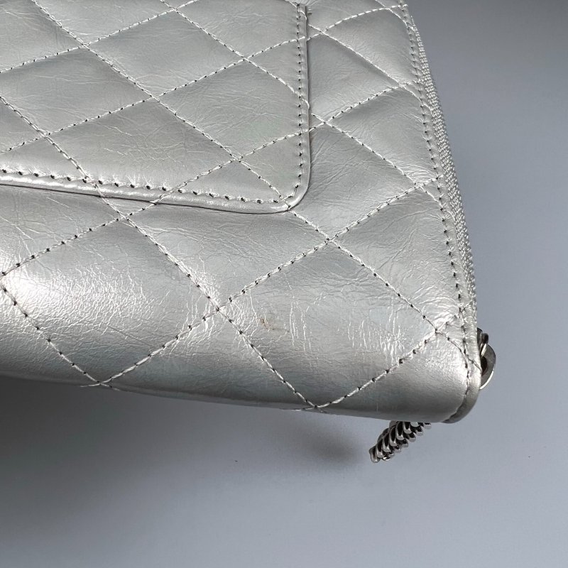CHANEL 菱格紋萬用夾 銀色 12開-12