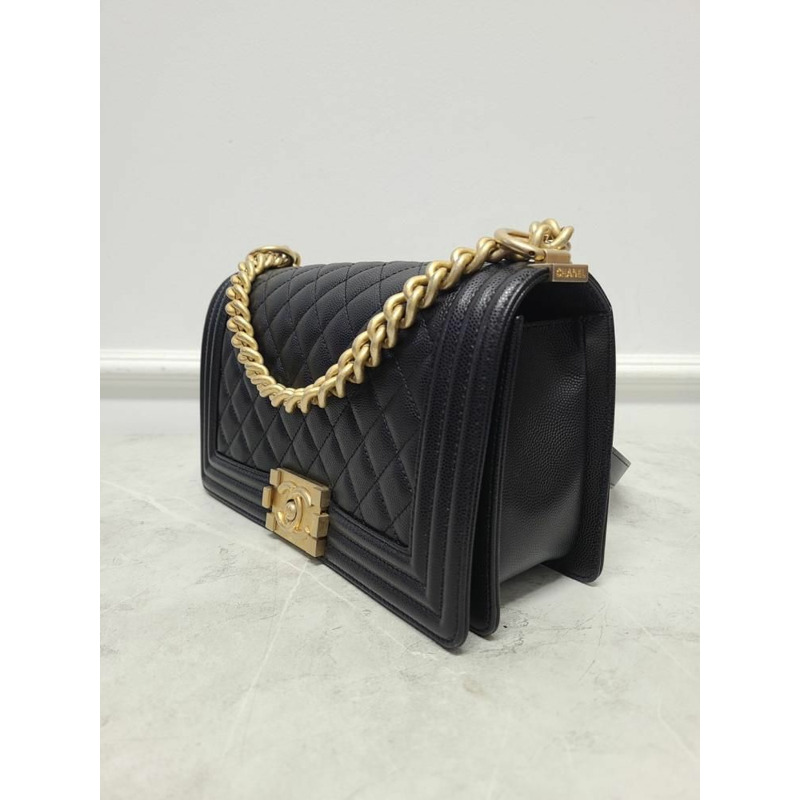 【包稅】CHANEL 黑色魚子醬復古金色Boy包，中30系列-2
