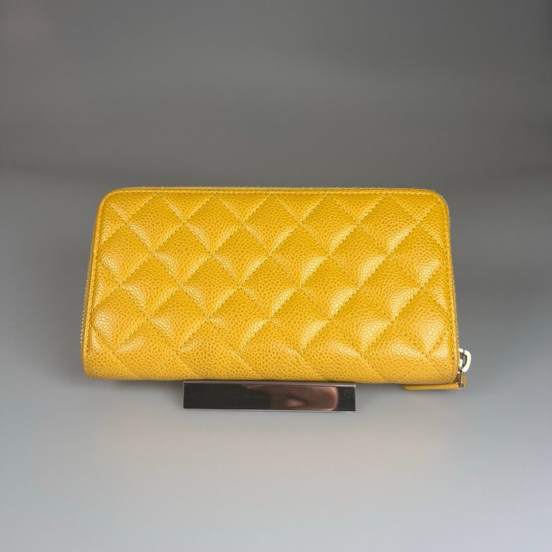 CHANEL 黃荔枝ㄇ拉長夾 25開-1