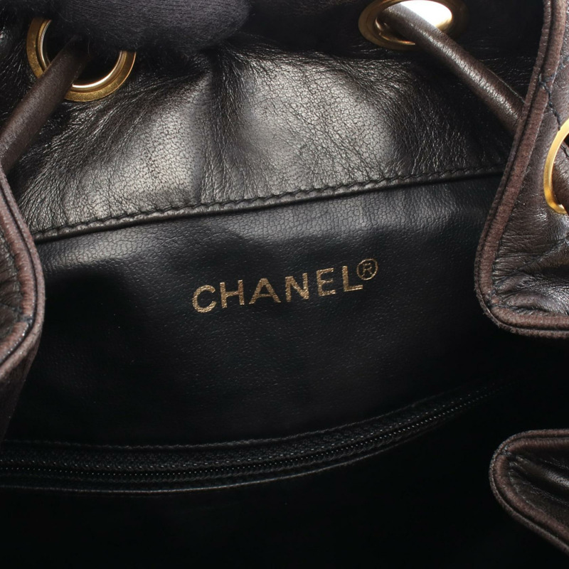 香奈兒 (CHANEL) 絎縫鏈條雙肩包，黑色皮革，金色五金，二手，女士 Coco CC-3