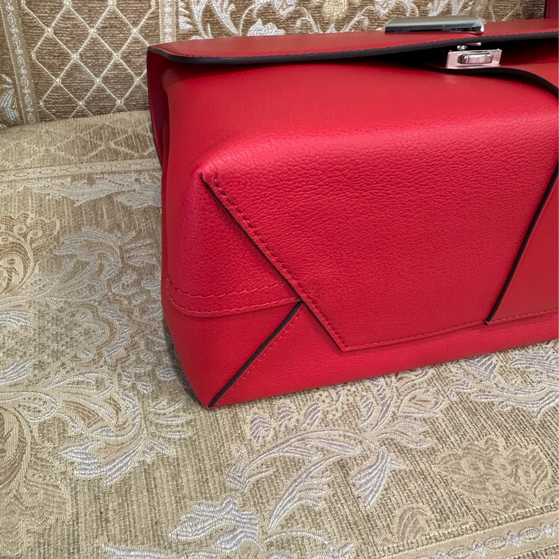 LV 紅牛皮壓紋V字銀釦Very One Handle下蓋手提肩背包M51924-5