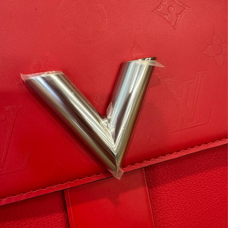 LV 紅牛皮壓紋V字銀釦Very One Handle下蓋手提肩背包M51924-9