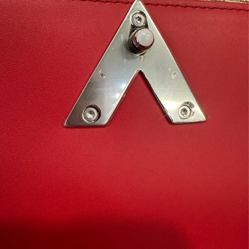 LV 紅牛皮壓紋V字銀釦Very One Handle下蓋手提肩背包M51924-10