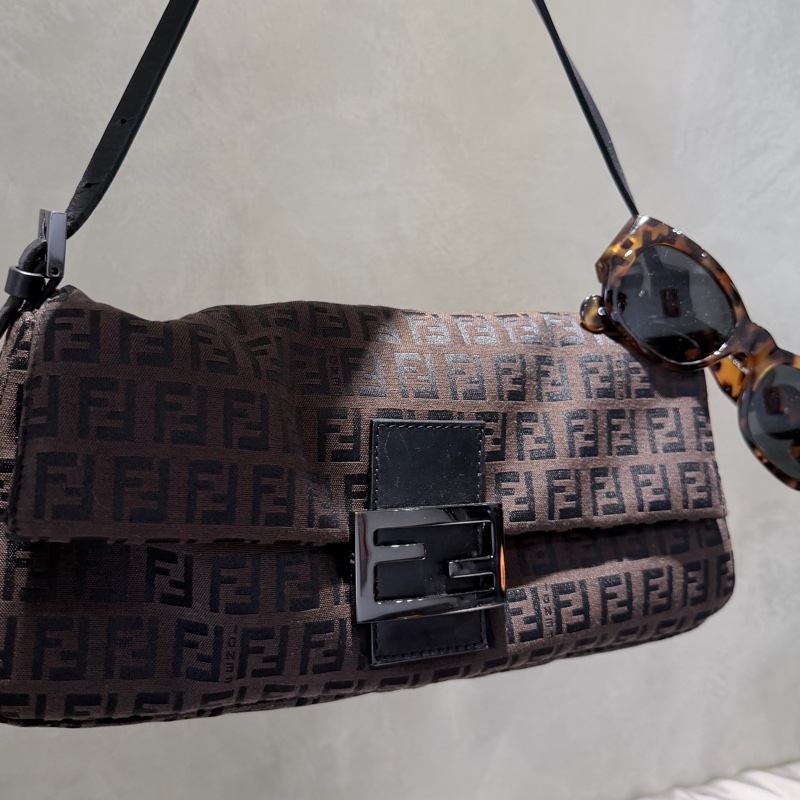 Fendi 芬迪肩背包-稀有黑釦金屬handbag🍩-9