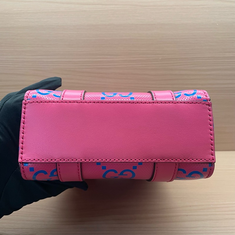 Gucci满Logo粉色GG迷你tote手袋 带宽肩带可以斜挎 多种背法 牛皮材质-1