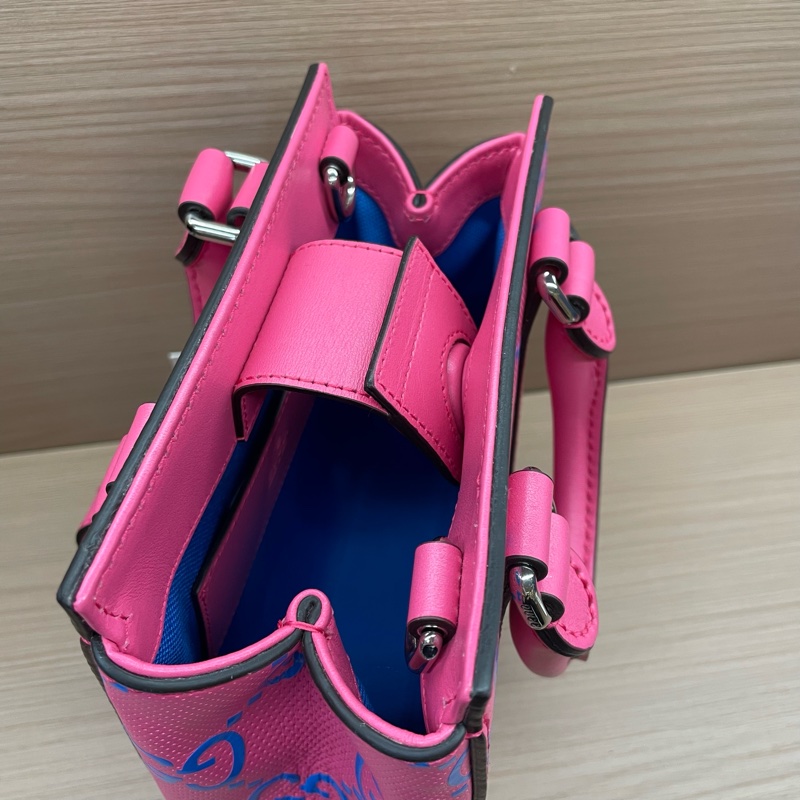 Gucci满Logo粉色GG迷你tote手袋 带宽肩带可以斜挎 多种背法 牛皮材质-9