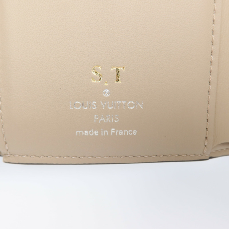 LOUIS VUITTON Monogram Mahina Victorine銀扣錢包-12