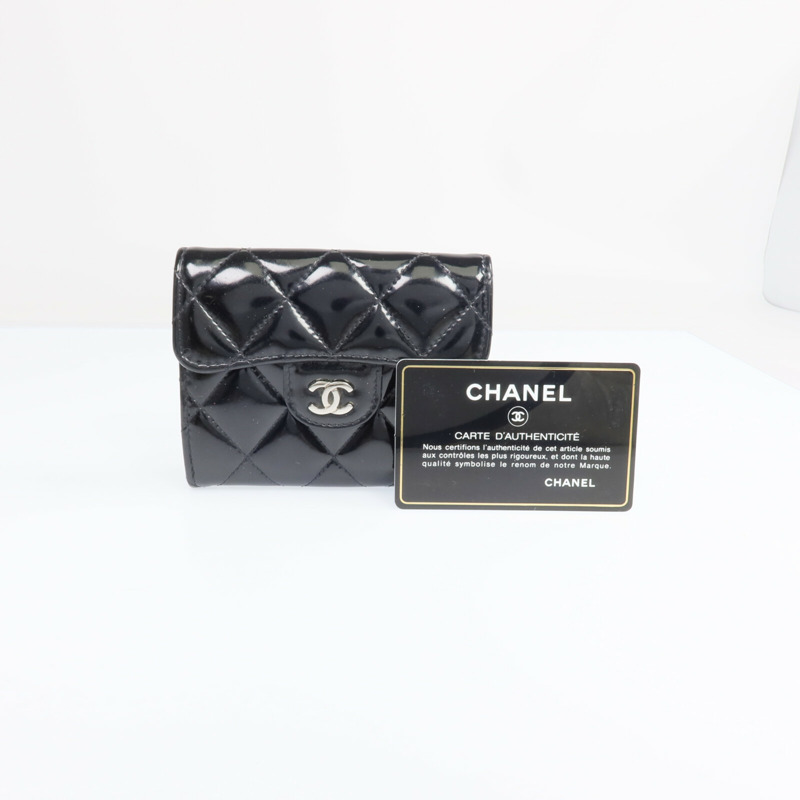 CHANEL 漆皮皮革Wallet銀扣錢包-18