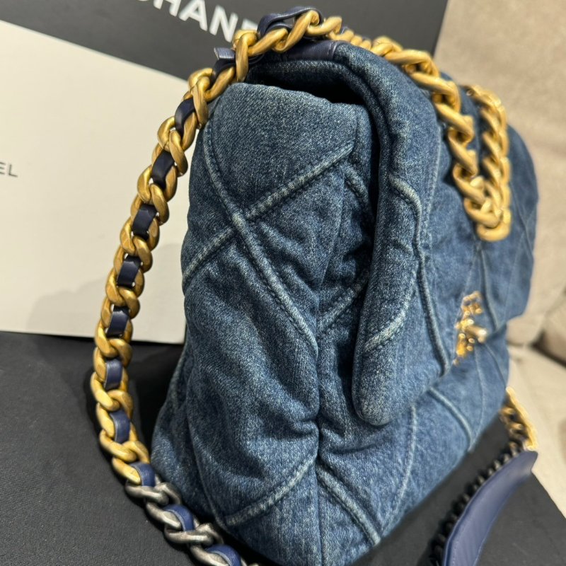 Chanel 牛仔藍 19 系列30cm 口蓋包 （保卡款）-2
