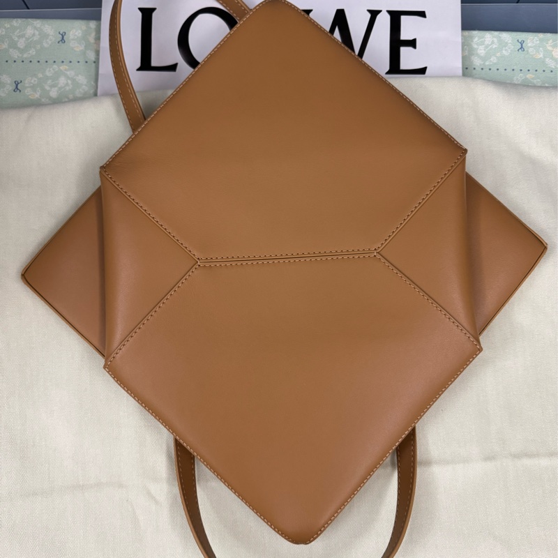 LOEWE中型摺疊包-12