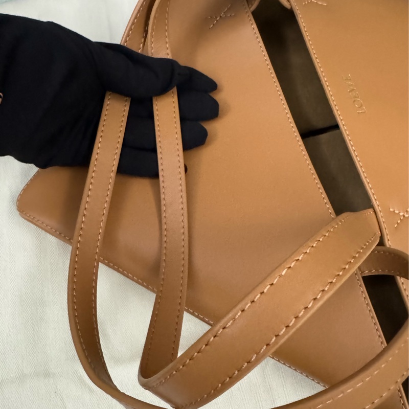 LOEWE中型摺疊包-23