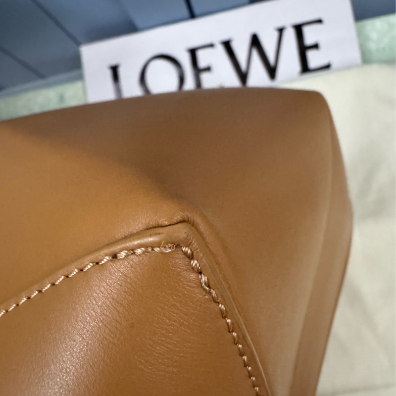 LOEWE中型摺疊包-29