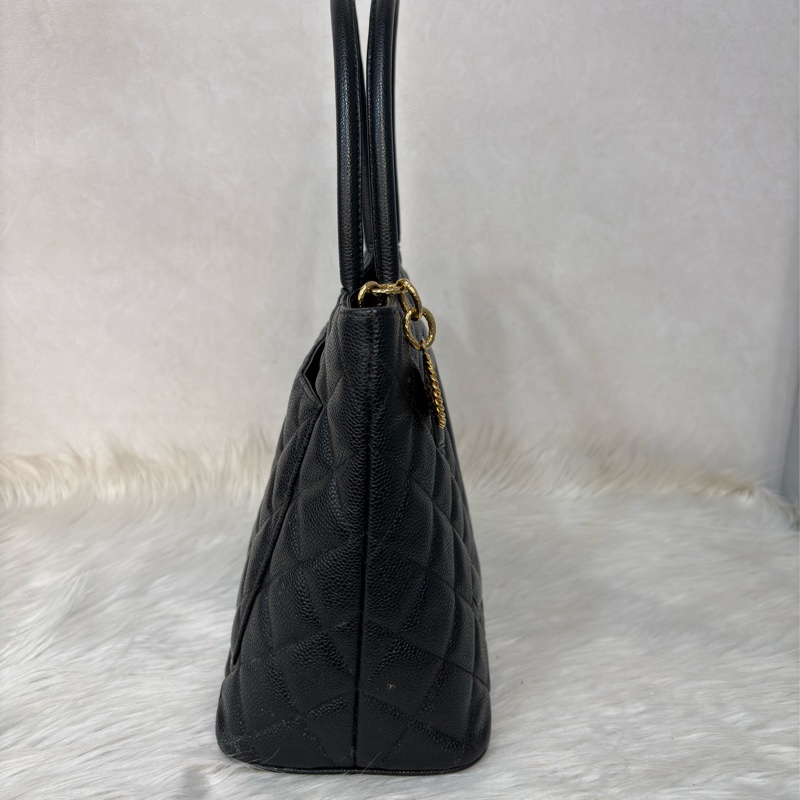 Chanel 1804 GST BOOKTOTE 黑色荔枝皮 金幣包 肩背包 手提包 托特包-2