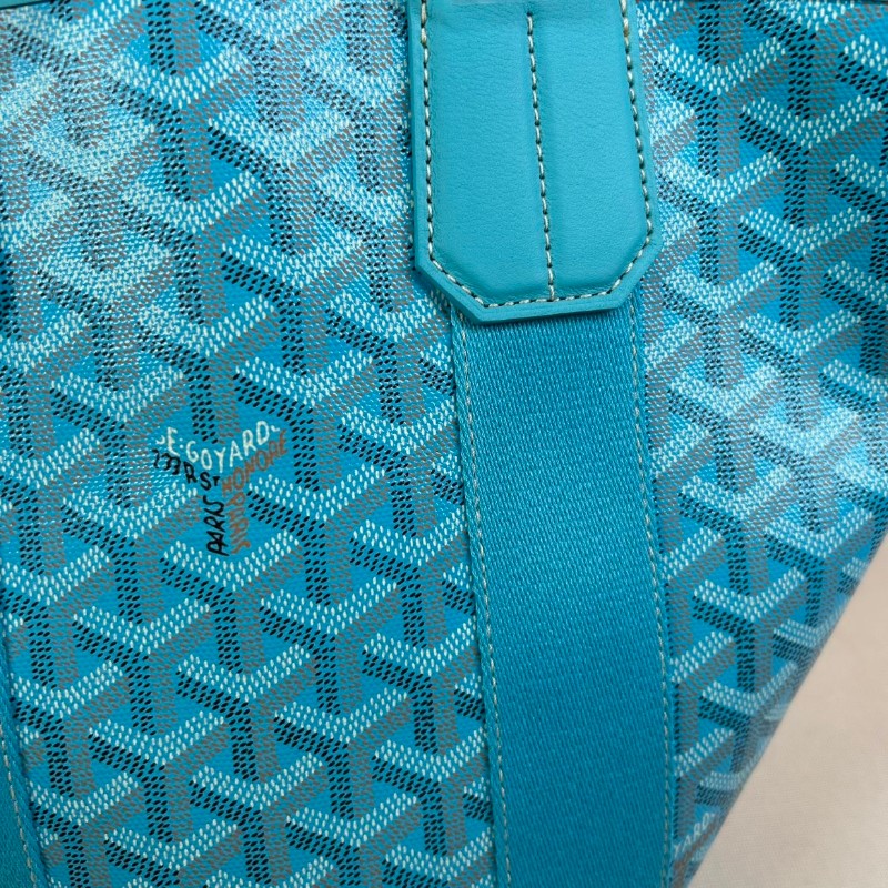 戈雅 BELHARRA沙灘包   陽光下度假的完美伴侶 其標誌性的水桶形狀和大開口設計 可輕鬆放入日常用品 兩個舒適的扁手柄 既可手提也可肩背 可拆卸的皮肩帶可以斜挎或單肩-12