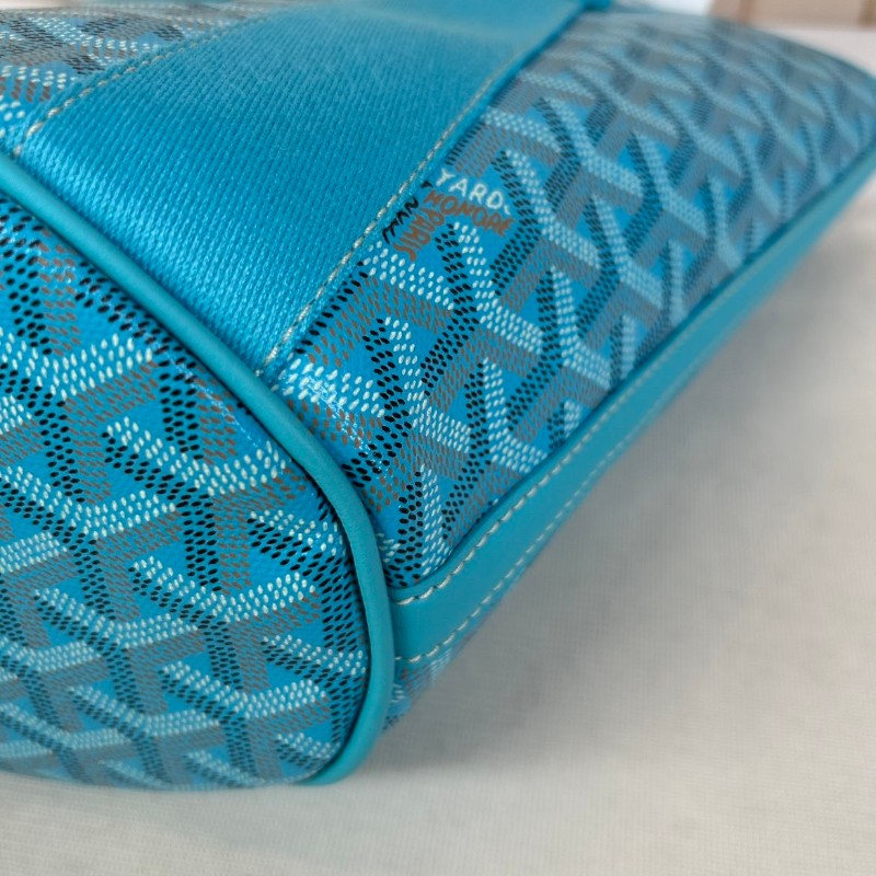 戈雅 BELHARRA沙灘包   陽光下度假的完美伴侶 其標誌性的水桶形狀和大開口設計 可輕鬆放入日常用品 兩個舒適的扁手柄 既可手提也可肩背 可拆卸的皮肩帶可以斜挎或單肩-15