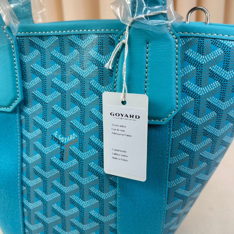 戈雅 BELHARRA沙灘包   陽光下度假的完美伴侶 其標誌性的水桶形狀和大開口設計 可輕鬆放入日常用品 兩個舒適的扁手柄 既可手提也可肩背 可拆卸的皮肩帶可以斜挎或單肩-24