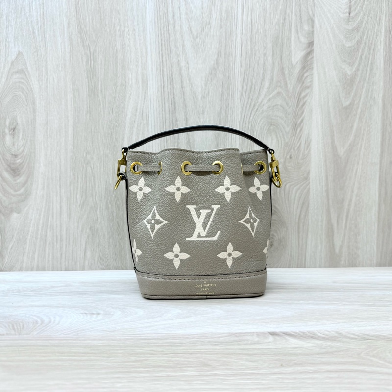 LV斑鳩灰牛皮壓紋Nano Noe水桶包/M46291-1