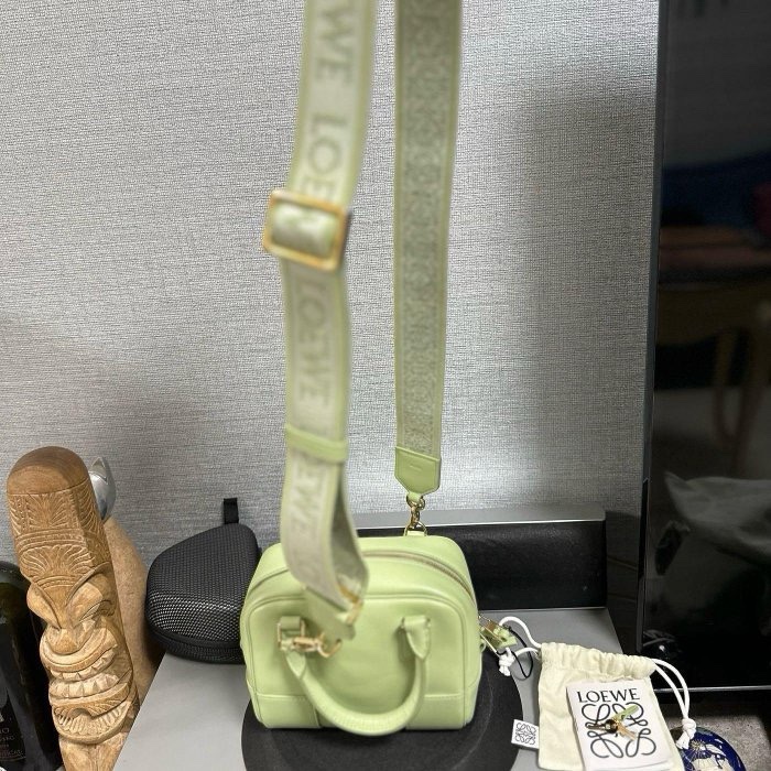 LOEWE Amazona 16 方形手提肩背包-2