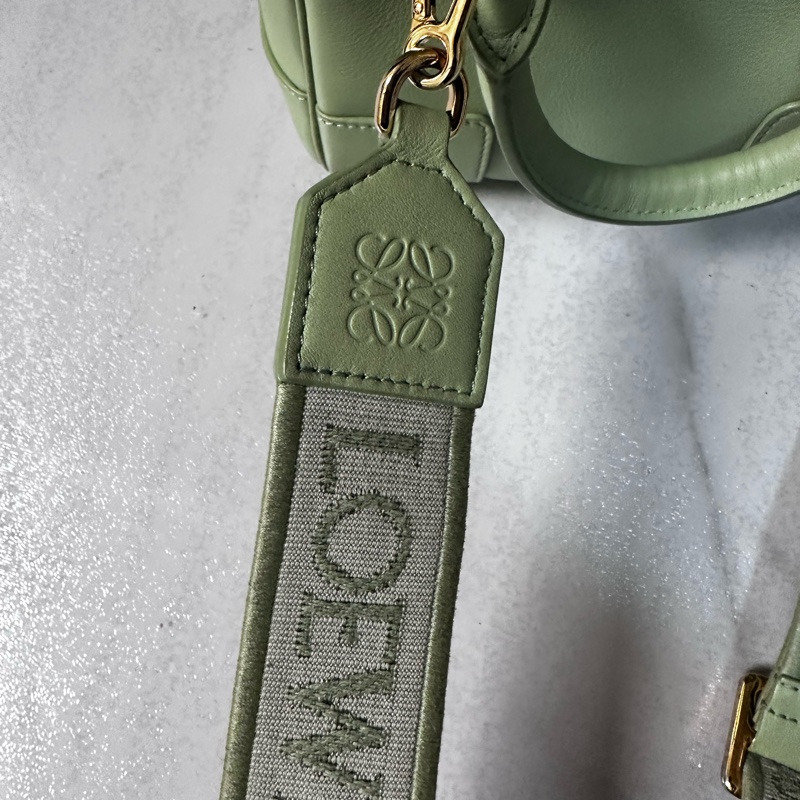 LOEWE Amazona 16 方形手提肩背包-17