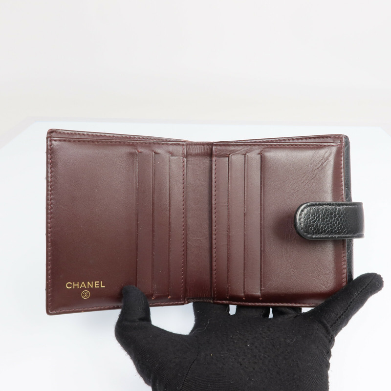 CHANEL 牛皮皮革Fold Wallet金扣錢包-11