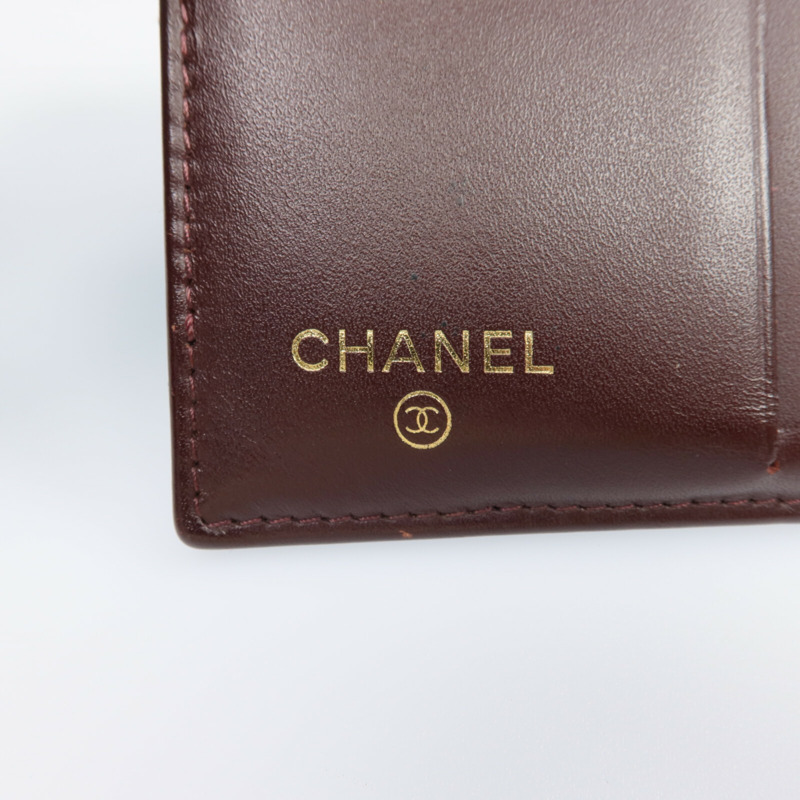 CHANEL 牛皮皮革Fold Wallet金扣錢包-12