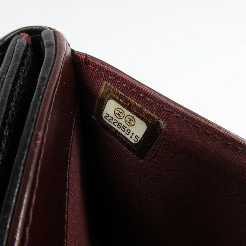 CHANEL 牛皮皮革Fold Wallet金扣錢包-13