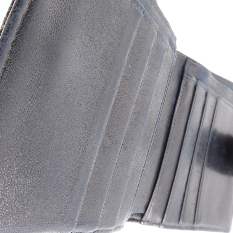 CHANEL 牛皮皮革Fold Wallet金扣錢包-12