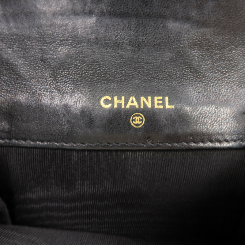 CHANEL 牛皮皮革Fold Wallet金扣錢包-15