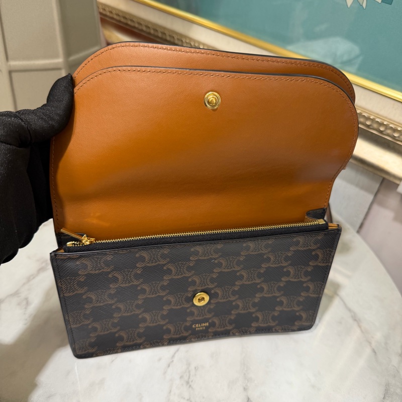 Celine PVC咖皮邊Strap WOC金釦下蓋8卡肩斜背包10D852CG9.04LU-8