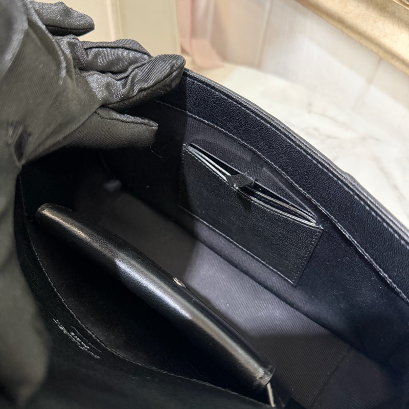 YSL 黑羊皮V型紋LouLou MateLasse絎縫銀釦下蓋肩斜背鏈包-9