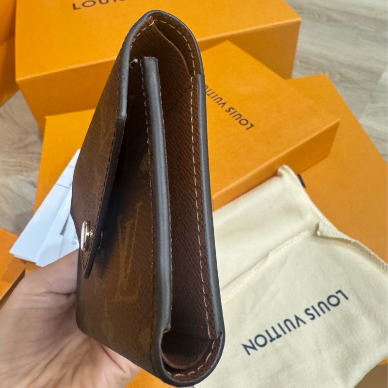 lv 經典短夾 全新閒置-9