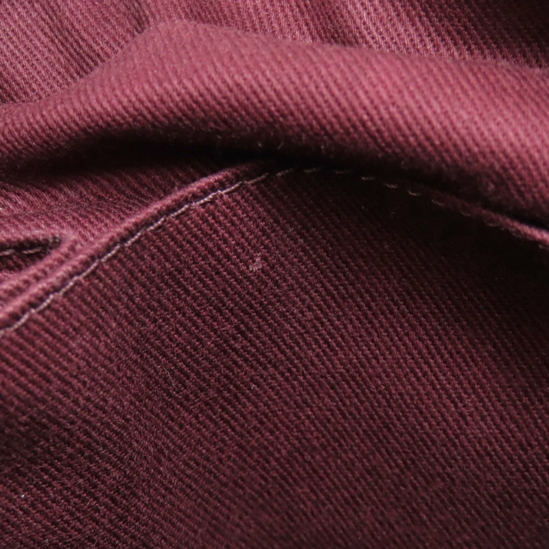 香奈兒 (Chanel) 女士鏈條肩背包，飾有 Coco 標誌和銀色五金配件，小牛皮材質，CHANEL-10