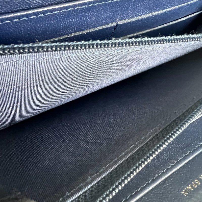 CHANEL 山形紋ㄇ拉長夾 羊皮 海軍藍 24開-8