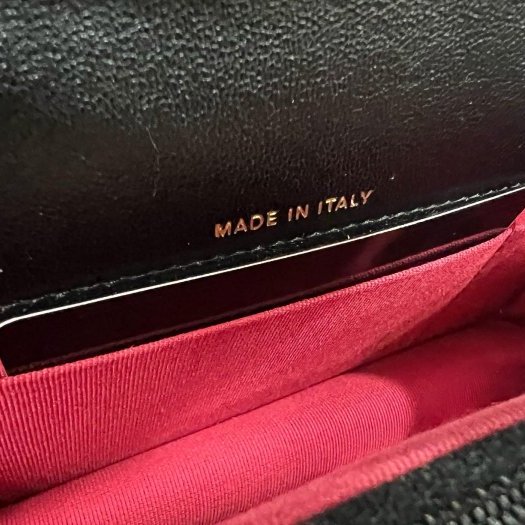 東區正精品㊣CHANEL19 Woc AP3067 全新香奈兒黑色大菱格紋山羊皮銀扣金銀鍊手提包斜背包手機包 RA1712-4